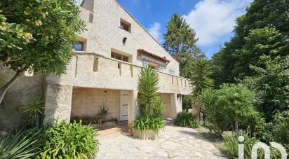 Maison traditionnelle 9 pièces de 250 m² à Vence (06140)