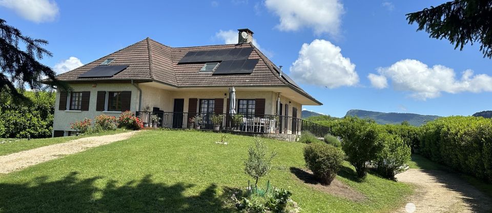 House 9 rooms of 260 m² in Les Avenières Veyrins-Thuellin (38630)