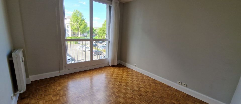 Appartement 4 pièces de 95 m² à Orléans (45100)