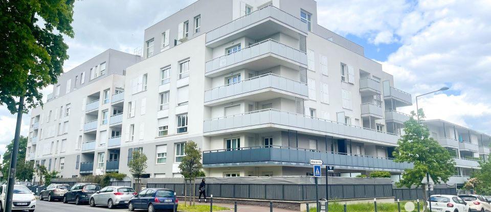 Appartement 4 pièces de 81 m² à Cergy (95800)