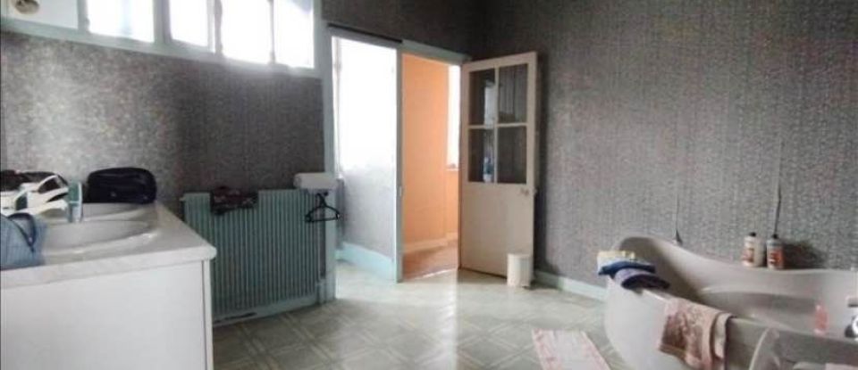 Maison 4 pièces de 130 m² à Montluçon (03100)