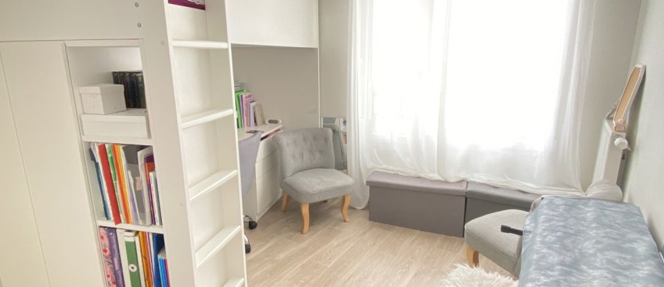 Appartement 5 pièces de 95 m² à Les Ulis (91940)