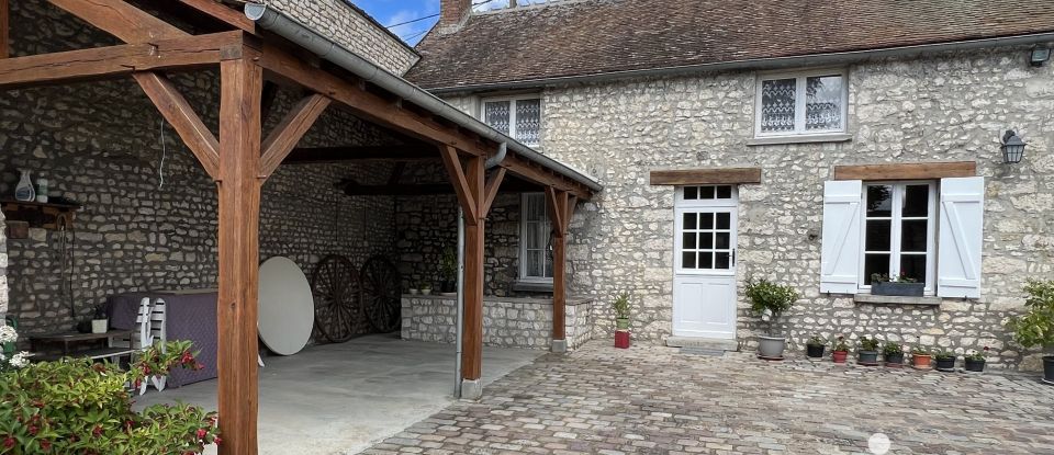 Ferme 7 pièces de 320 m² à Chenou (77570)