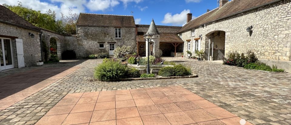 Ferme 7 pièces de 320 m² à Chenou (77570)