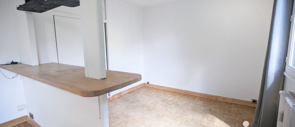 Apartment 3 rooms of 71 m² in Orléans (45100)