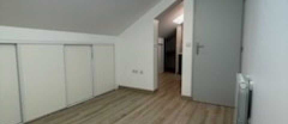 Duplex 4 rooms of 94 m² in Juziers (78820)