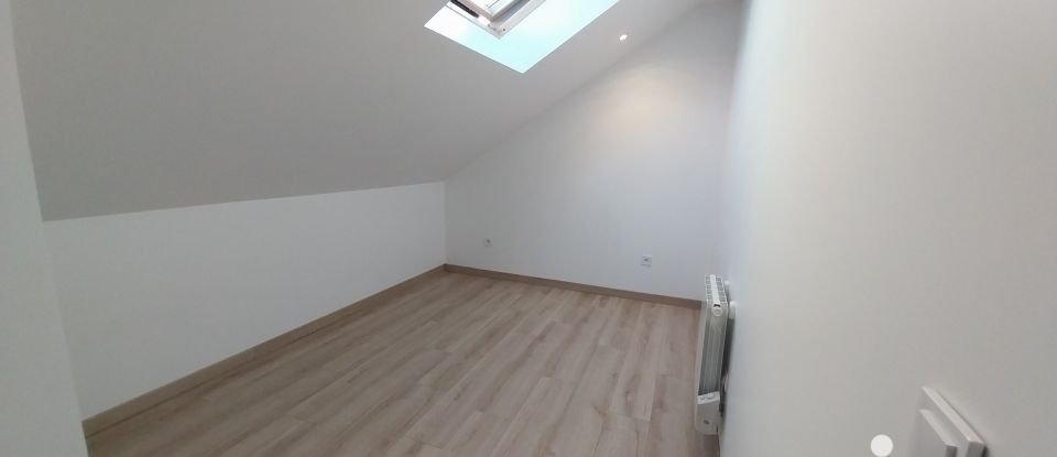 Duplex 4 rooms of 94 m² in Juziers (78820)