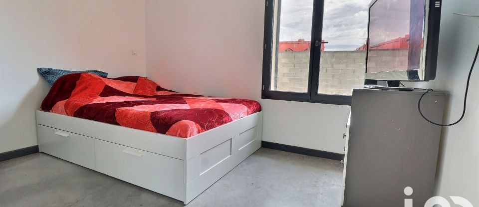 Maison 6 pièces de 130 m² à Sorgues (84700)