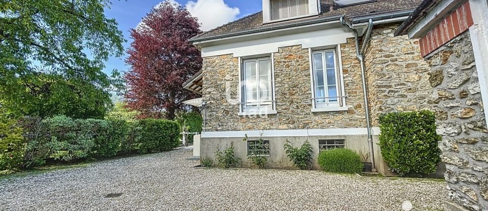 Maison 6 pièces de 135 m² à Verneuil-l'Étang (77390)