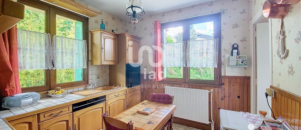 Traditional house 6 rooms of 133 m² in Tarare (69170)