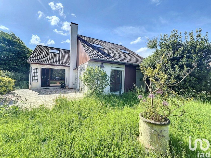 Maison 8 pièces de 143 m² à Montlignon (95680)