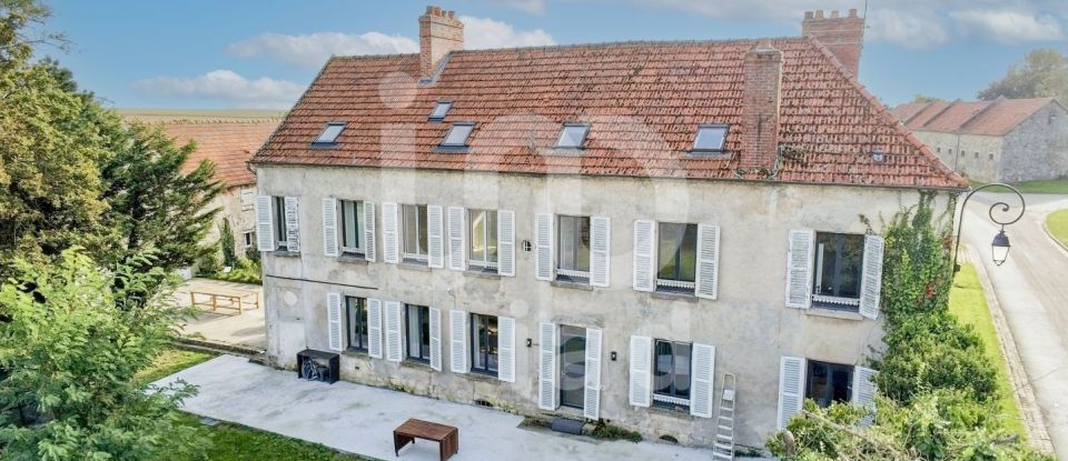 Maison 14 pièces de 681 m² à Lizy-sur-Ourcq (77440)