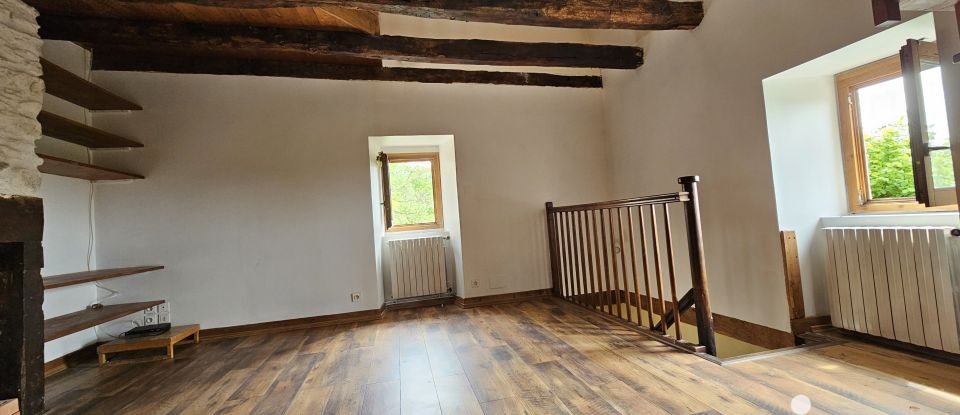 Maison de campagne 7 pièces de 204 m² à Cahus (46130)