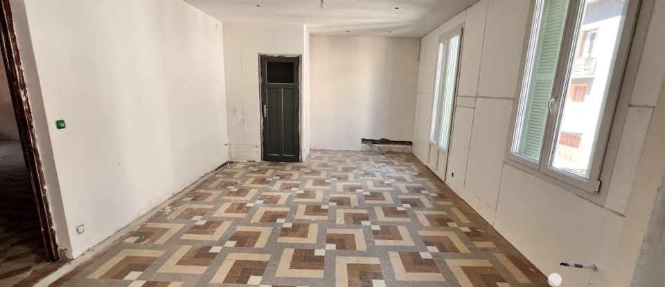 Appartement 4 pièces de 87 m² à Roquebillière (06450)