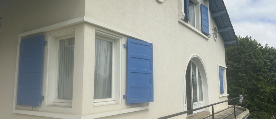 Maison 7 pièces de 130 m² à Habas (40290)