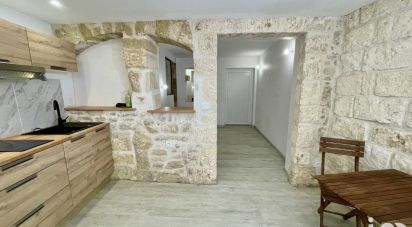 Maison 6 pièces de 130 m² à Saint-Laurent-d'Aigouze (30220)