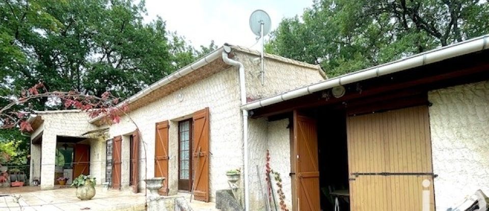 Maison traditionnelle 4 pièces de 108 m² à Puyvert (84160)