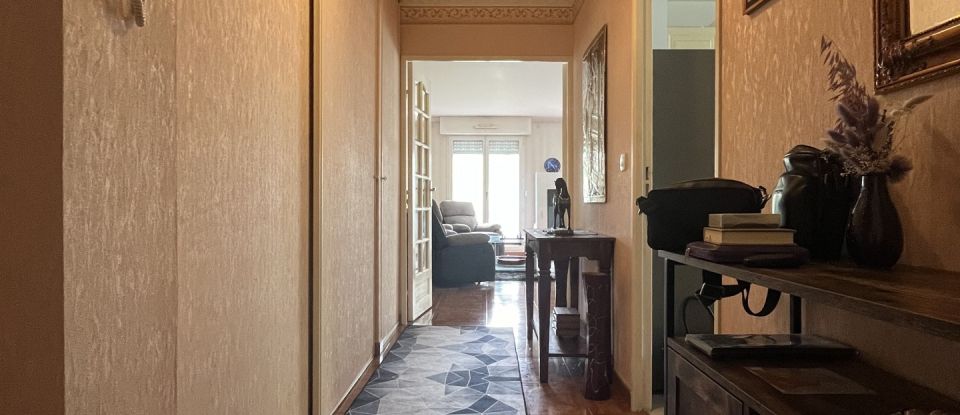 Appartement 4 pièces de 82 m² à Évry (91000)