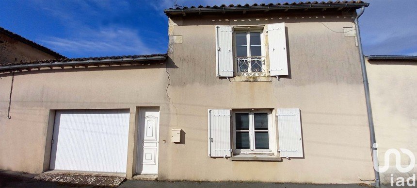 Maison de village 4 pièces de 95 m² à Prissé-la-Charrière (79360)