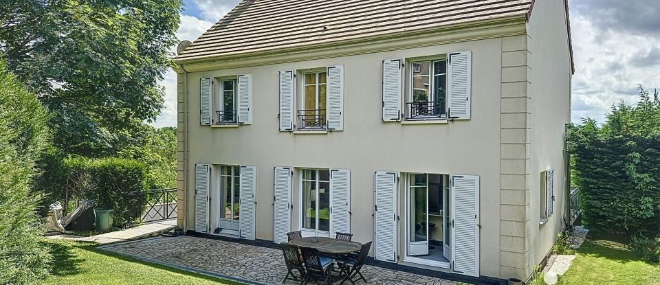 Traditional house 8 rooms of 169 m² in Dammartin-en-Goële (77230)