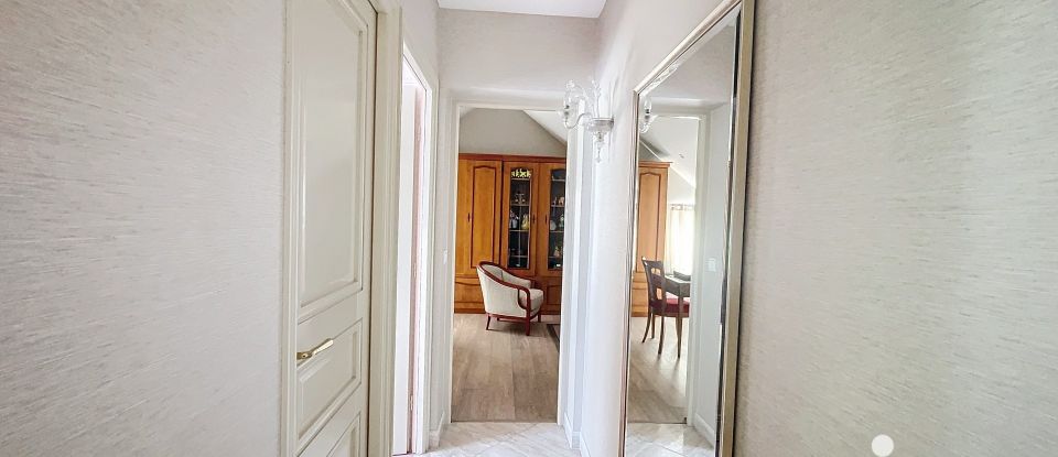 Maison traditionnelle 6 pièces de 186 m² à Neuilly-Plaisance (93360)