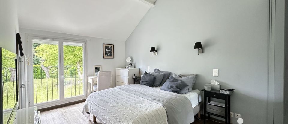 Maison traditionnelle 7 pièces de 155 m² à Saint-Nom-la-Bretèche (78860)