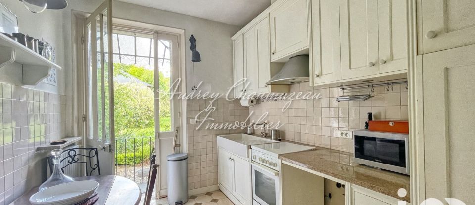 Mansion 7 rooms of 203 m² in Orsay (91400)