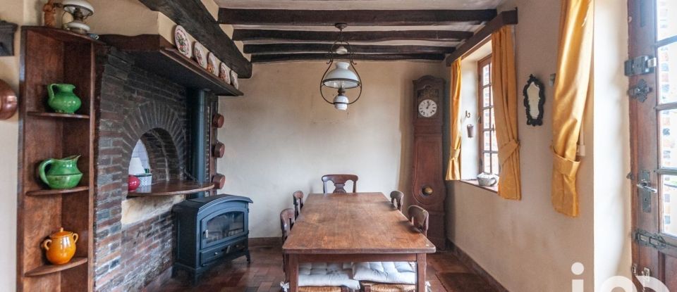 Traditional house 10 rooms of 207 m² in Le Fidelaire (27190)