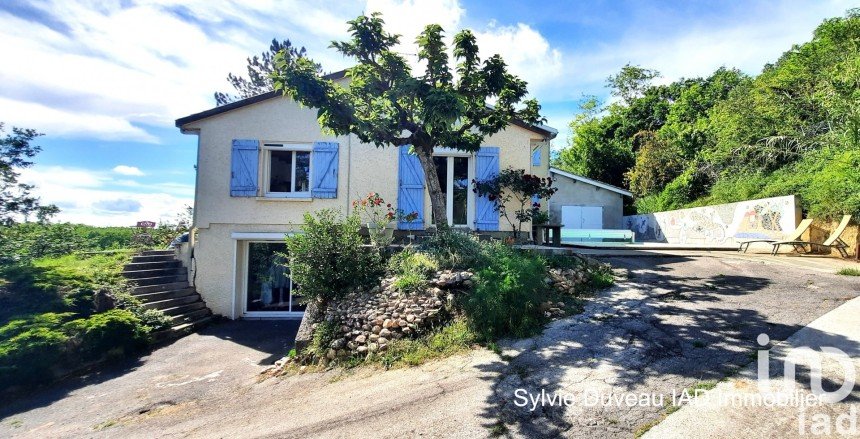 Maison traditionnelle 6 pièces de 193 m² à Corbarieu (82370)