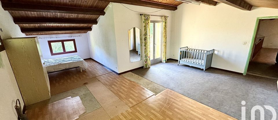 Maison traditionnelle 5 pièces de 178 m² à Saint-Restitut (26130)