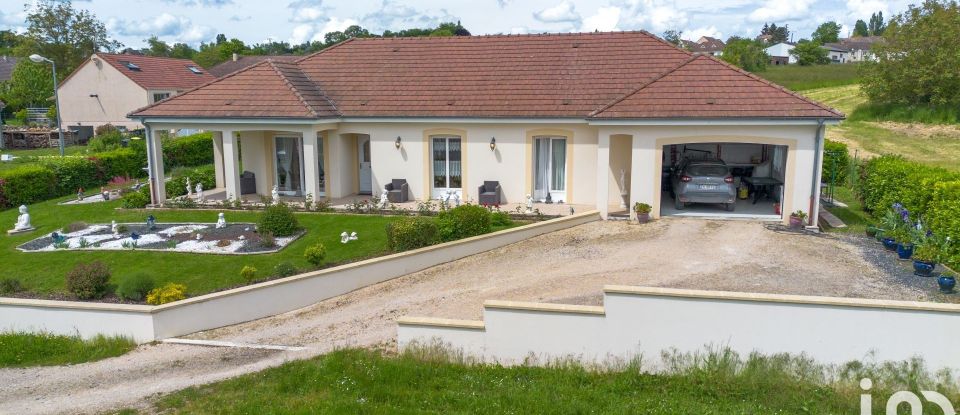 Maison 5 pièces de 146 m² à Villers-aux-Bois (51130)