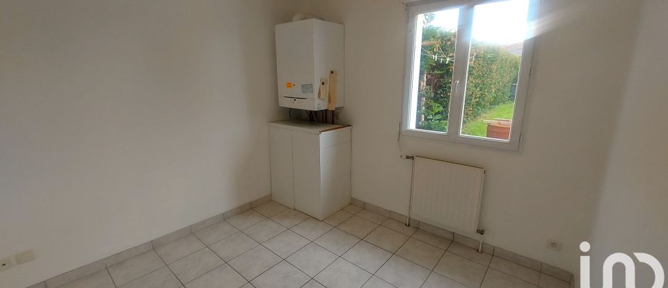 House 5 rooms of 111 m² in Nouaillé-Maupertuis (86340)