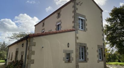 House 7 rooms of 192 m² in Maulévrier (49360)