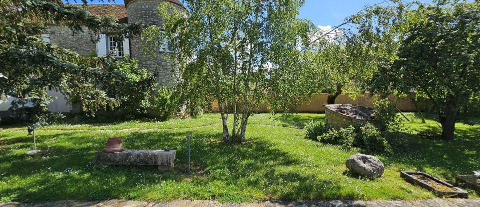 Longère 7 pièces de 175 m² à Faÿ-lès-Nemours (77167)