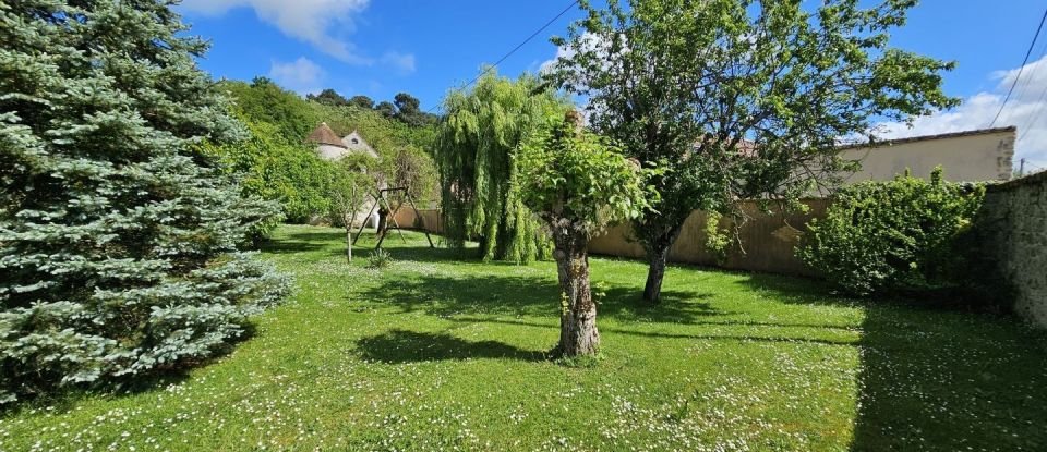 Longère 7 pièces de 175 m² à Faÿ-lès-Nemours (77167)