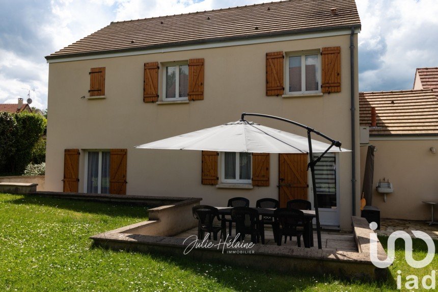 Maison 6 pièces de 134 m² à Villiers-Saint-Frédéric (78640)