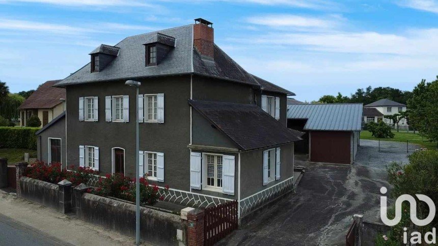 Maison de campagne 6 pièces de 175 m² à Lahourcade (64150)