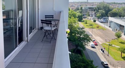 Apartment 3 rooms of 65 m² in Bordeaux (33300)