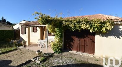 House 4 rooms of 74 m² in Mollégès (13940)