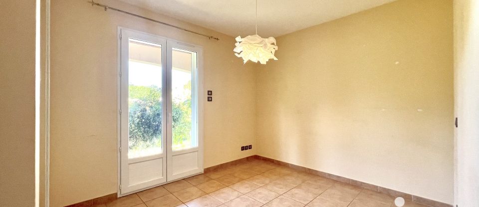 Maison traditionnelle 4 pièces de 91 m² à Saint-Quentin-la-Poterie (30700)