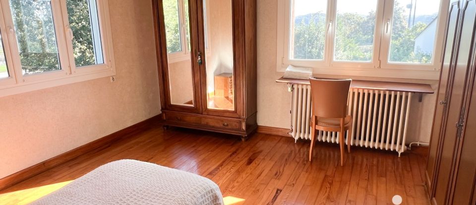 Maison 9 pièces de 274 m² à Pau (64000)