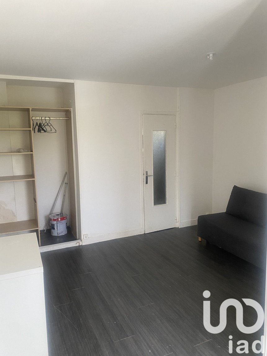 Appartement 1 pièce de 20 m² à Corbeil-Essonnes (91100)