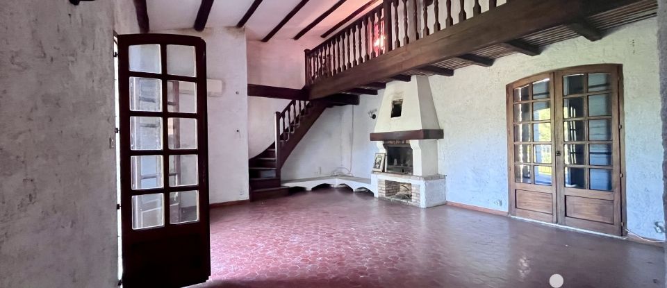 Traditional house 10 rooms of 330 m² in Éguilles (13510)