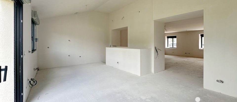 Maison 5 pièces de 130 m² à Grisy-Suisnes (77166)
