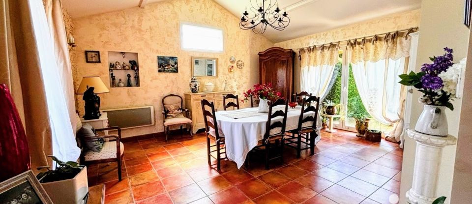 House 7 rooms of 133 m² in Chalain-le-Comtal (42600)