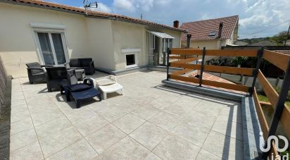 Maison 8 pièces de 218 m² à Mussidan (24400)