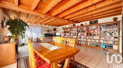 Country house 5 rooms of 152 m² in Challonges (74910)