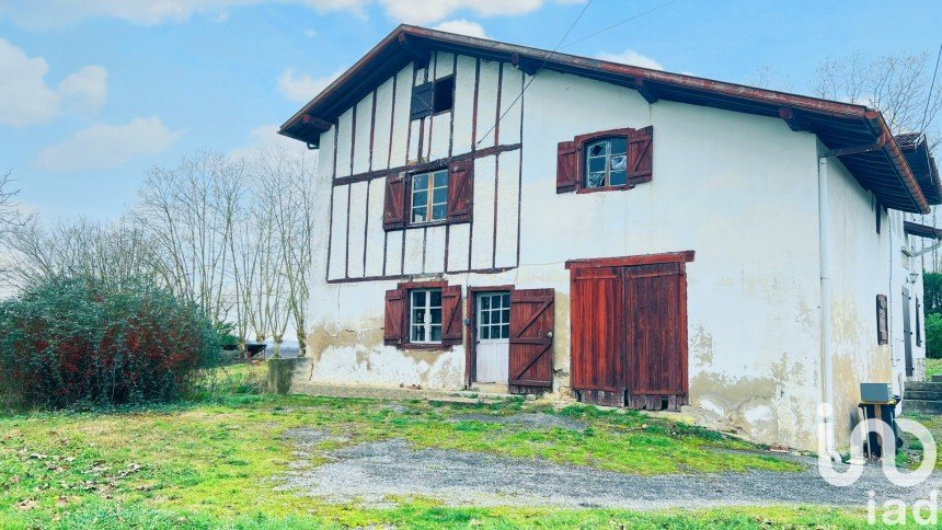 Maison 6 pièces de 146 m² à Urcuit (64990)