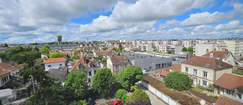 Apartment 3 rooms of 109 m² in Troyes (10000)