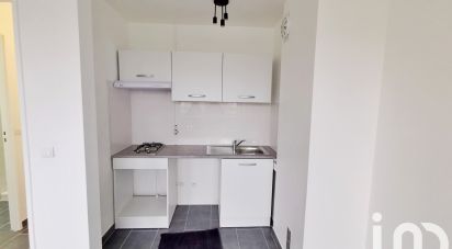 Appartement 1 pièce de 27 m² à Fresnes (94260)